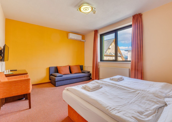 NA PREDAJ -EXLUZÍVNA INVESTIČNÁ PRÍLEŽITOSŤ V SRDCI  SLNEČNÝCH JAZIER