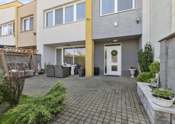 SENEC- NA PREDAJ 4.izb. rekreačná chata, Slnečné jazerá JUH