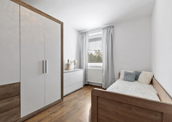 SENEC- NA PREDAJ 4.izb. rekreačná chata, Slnečné jazerá JUH