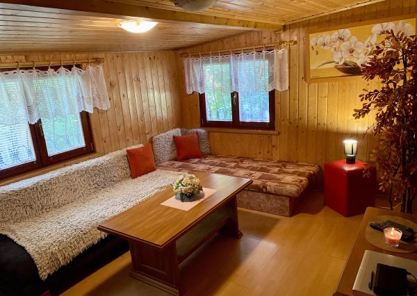 Nová nižšia cena!!! Wealth Group, s.r.o. ponúka exkluzívne na predaj rekreačnú chatu v obci Trávnica.