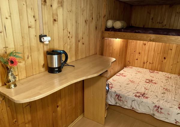 Nová nižšia cena!!! Wealth Group, s.r.o. ponúka exkluzívne na predaj rekreačnú chatu v obci Trávnica.