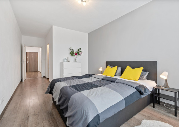 Na predaj 2-izbový byt s nadštandartnou výmerou a s vlastným parkovacím státim