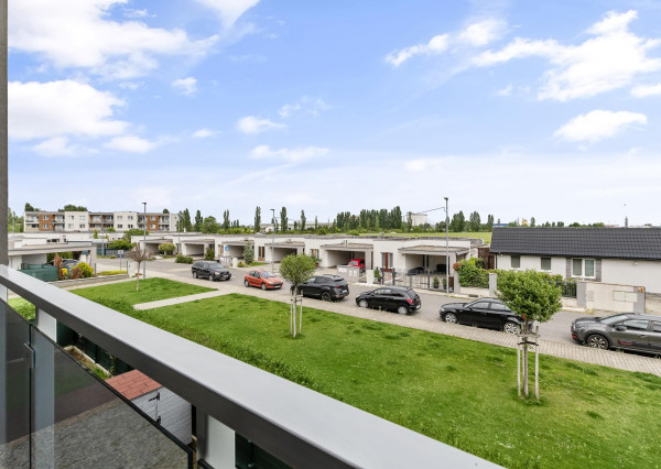 Na predaj 2-izbový byt s nadštandartnou výmerou a s vlastným parkovacím státim