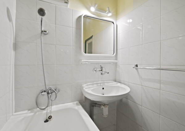 3-izbový byt vo výbornej lokalite na predaj, Ružinov-Medzilaborecká ulica