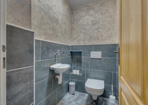 REZERVOVANÉ 5-izbový Rodinný Dom Na predaj - Trstice