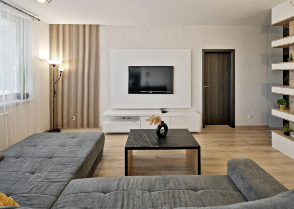 Krásny moderný 2-izbový byt v novostavbe s parkovacím státim na predaj – Slovenský Grob