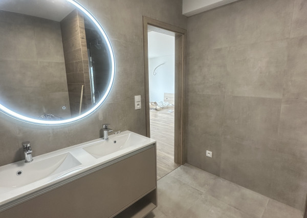 Na predaj moderný 4-izbový rodinný dom s tepelným čerpadlom v obci Jablonec