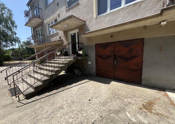 Wealth Group | Exkluzívne ponúka 3-izbový 71,2 m2 - tehlový byt s garážou, vlastnou záhradou - Šalgočka, okr.Galanta