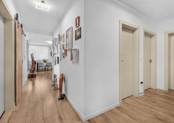 NA PREDAJ unikátny, samostatný 4-iz Rodinný dom priamo v DS