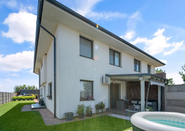 Moderný 3-izbový byt s krásnou záhradou a súkromím v Hrubom Šúri na predaj