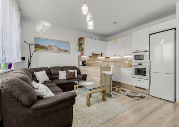 Slnečný 3-izbový byt s výhľadom na Karpaty v Slovenskom Grobe