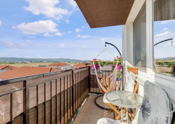 Slnečný 3-izbový byt s výhľadom na Karpaty v Slovenskom Grobe