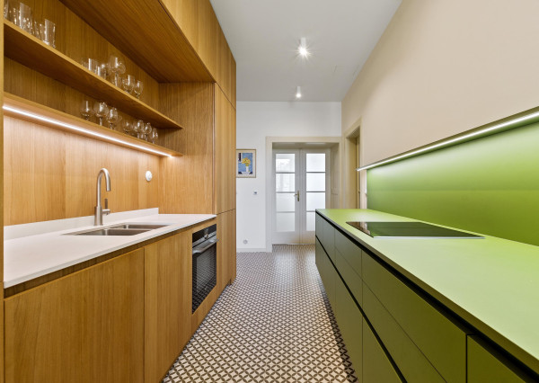 REZERVOVANÉ! Na PREDAJ: 3 izbový dizajnový byt (104 m2) s dušou v Starom Meste – Heydukova, Bratislava