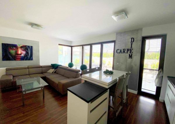 Na prenájom exluzivný 2 izbový byt v Hrubej Borši