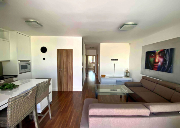 Na prenájom exluzivný 2 izbový byt v Hrubej Borši