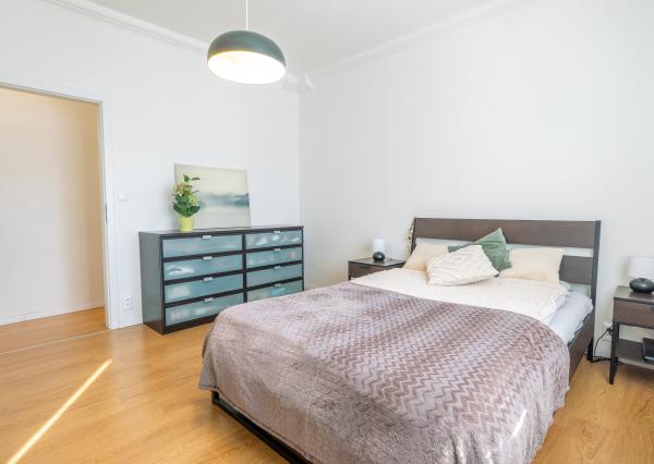 Šikovná investícia alebo budúci rodinný domov? Na PREDAJ 3-izbový byt, 82 m2, Kukučínova, Bratislava Nové Mesto, ponúka oboje!