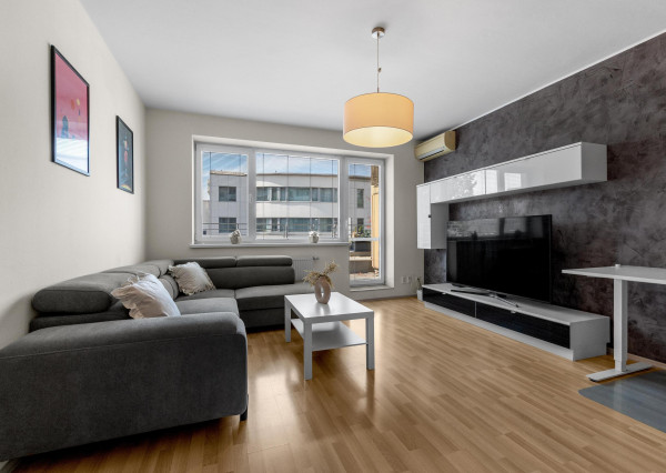 Na predaj 2-izbový byt s terasou v centre Senca – Lichnerova ulica