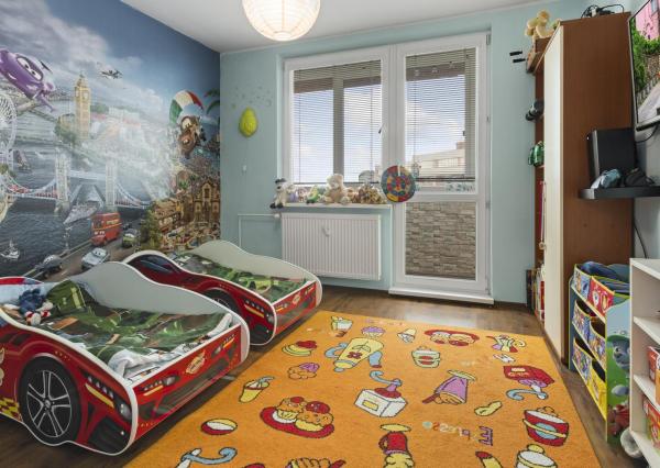 Priestranný 3-izbový byt v Senci na predaj, Kysucká ulica