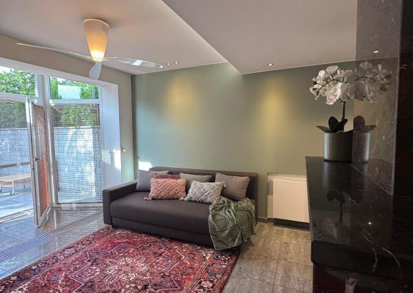 Exkluzívne na PREDAJ: Priestranný 4-podlažný rodinný dom (183 m2) v obľúbenej lokalite Ľudová štvrť, Pohronská ulica, Bratislava – Nové Mesto