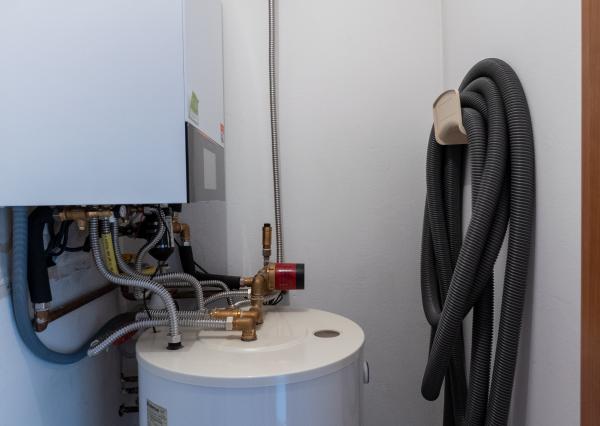 Exkluzívne na PREDAJ: Priestranný 4-podlažný rodinný dom (183 m2) v obľúbenej lokalite Ľudová štvrť, Pohronská ulica, Bratislava – Nové Mesto