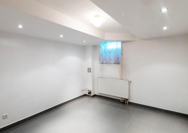 Exkluzívne na PREDAJ: Priestranný 4-podlažný rodinný dom (183 m2) v obľúbenej lokalite Ľudová štvrť, Pohronská ulica, Bratislava – Nové Mesto