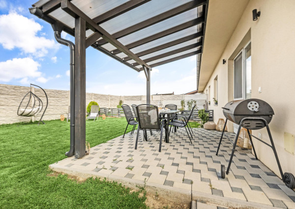 REZERVOVANÝ!!! Jelka, okr. GA – NA PREDAJ NOVOSTAVBA – nízko nákladový 3 izbový, tehlový rodinný dom