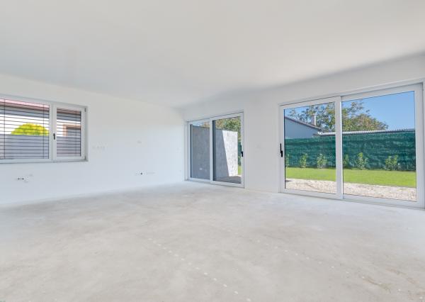 Tureň, okr. Senec – NA PREDAJ NOVOSTAVBA –  tehlový 4 izbový, samostatne stojací, nízkoenergetický rodinný dom