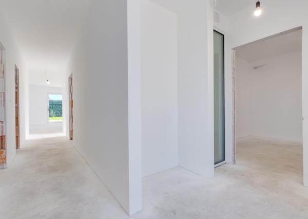 Tureň, okr. Senec – NA PREDAJ NOVOSTAVBA –  tehlový 4 izbový, samostatne stojací, nízkoenergetický rodinný dom