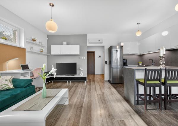 Jelka, okr. GA – NA PREDAJ NOVOSTAVBA – nízko nákladový 3 izbový byt s dvomi parkovacími státiami v projekte ILKA PARK