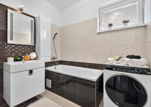 Jelka, okr. GA – NA PREDAJ NOVOSTAVBA – nízko nákladový 3 izbový byt s dvomi parkovacími státiami v projekte ILKA PARK