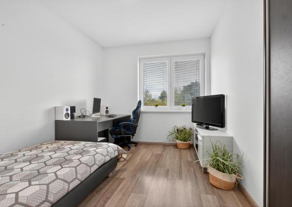 Jelka, okr. GA – NA PREDAJ NOVOSTAVBA – nízko nákladový 3 izbový byt s dvomi parkovacími státiami v projekte ILKA PARK