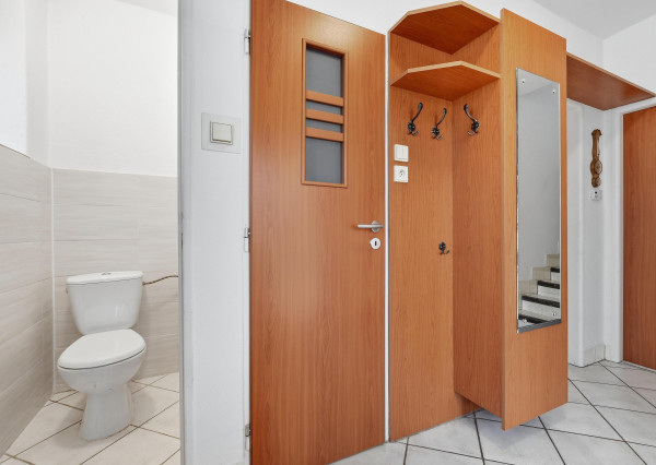 Na predaj 4 izbový rodinný dom v centre obce Tomášov