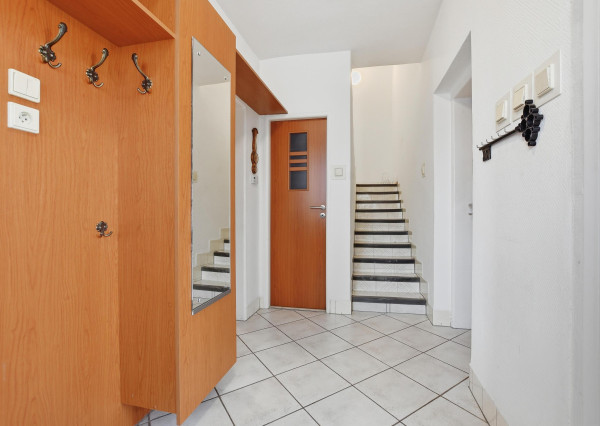 Na predaj 4 izbový rodinný dom v centre obce Tomášov