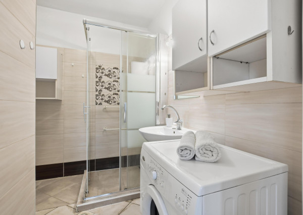 Na predaj 4 izbový rodinný dom v centre obce Tomášov