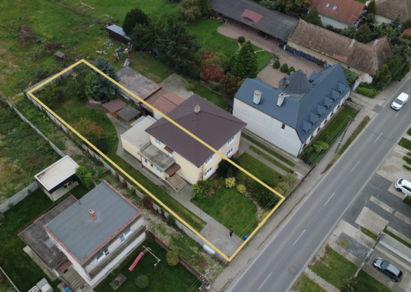 Na predaj 4 izbový rodinný dom v centre obce Tomášov