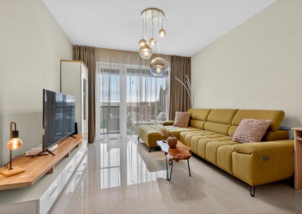 Na predaj 3-izbový byt so záhradkou a vlastným parkovacím miestom