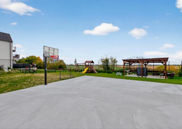 Na predaj 3-izbový byt so záhradkou a vlastným parkovacím miestom