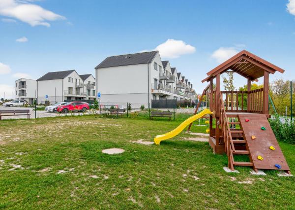 Na predaj 3-izbový byt so záhradkou a vlastným parkovacím miestom