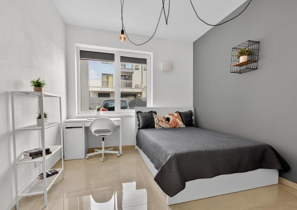 Na predaj 3-izbový byt so záhradkou a vlastným parkovacím miestom