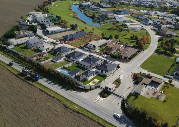 Hrubá Borša, okr. Senec – NA PREDAJ stavebný pozemok vo vyhľadávanom golfovom areáli Green Resort.