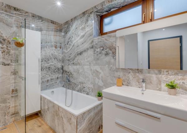 Na predaj: priestranný rodinný dom v obľúbenej lokalite Suchá nad Parnou