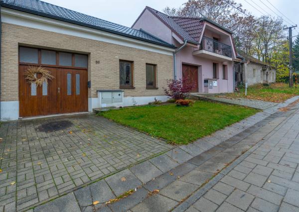 Na predaj: priestranný rodinný dom v obľúbenej lokalite Suchá nad Parnou