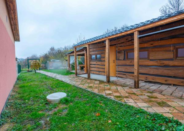 Na predaj: priestranný rodinný dom v obľúbenej lokalite Suchá nad Parnou