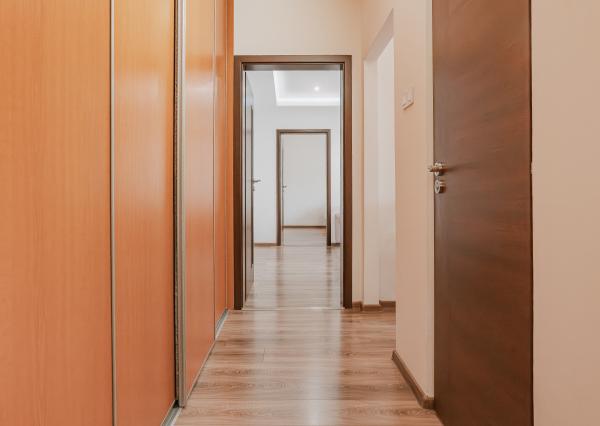 Na predaj kompletne zrekonštruovaný 2-izbový byt - Hliny VII