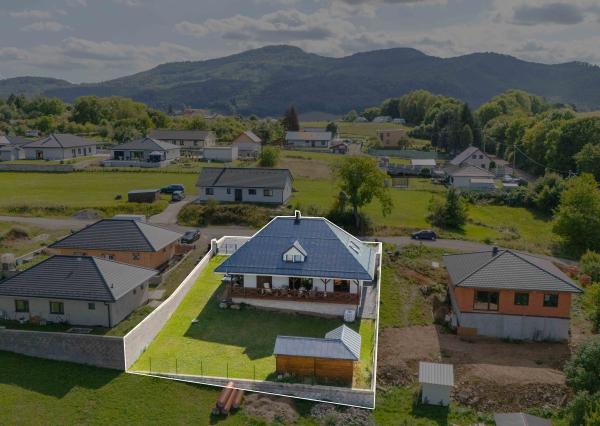 ZNIŽENÁ CENA - NA PREDAJ ekologická novostavba 4-izbového rodinného domu v Banskej Štiavnici