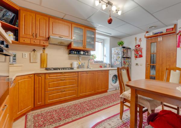 Na predaj - priestranný 3-izbový rodinný dom vo Vajnoroch