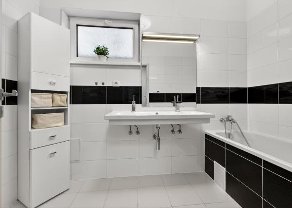 Na predaj 2-izbový byt so záhradkou a vlastným parkovacím miestom