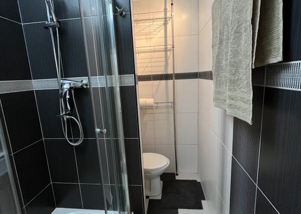 NA PRENÁJOM 1-IZBOVÝ BYT, BRATISLAVA – DÚBRAVKA (36 M²), Hanulova ulica