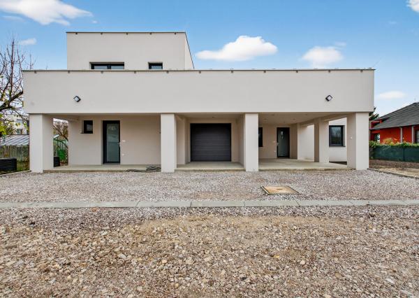 Na predaj moderný rodinný dom v tichej slepej uličke v obci Veľký Grob