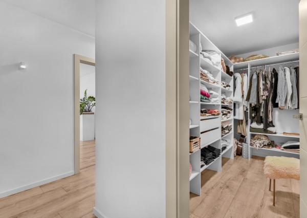 NA PREDAJ unikátny, samostatný 4-iz Rodinný dom priamo v DS